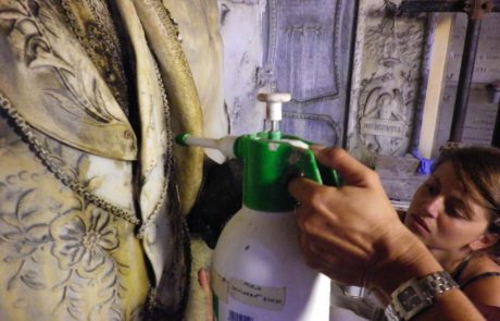 The cleaning process of stone sculptures