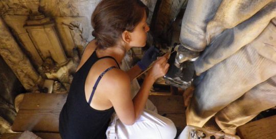 The cleaning process of stone sculptures